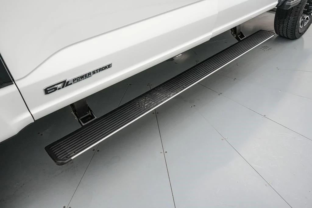 2025 Ford Super Duty 5th Gen - Image 14 of 21