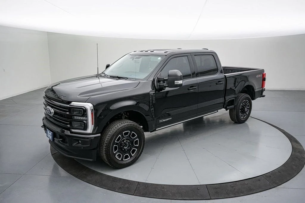 2025 Ford Super Duty 5th Gen - Image 10 of 21