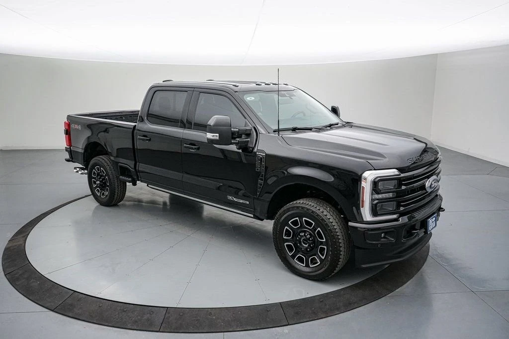 2025 Ford Super Duty 5th Gen - Image 2 of 21