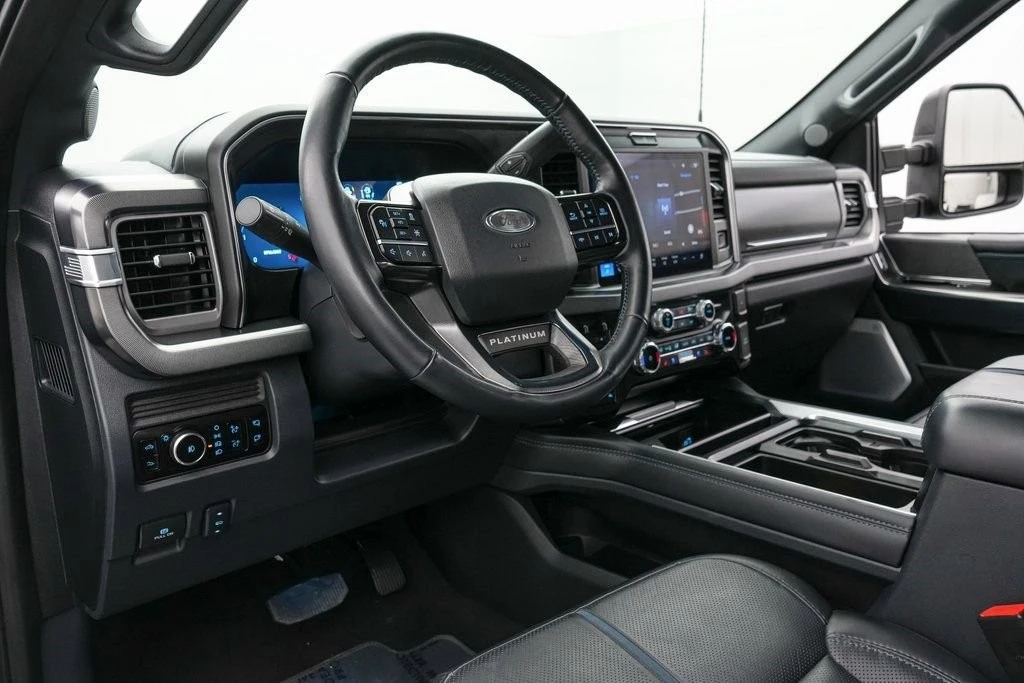 2025 Ford Super Duty 5th Gen - Image 15 of 21