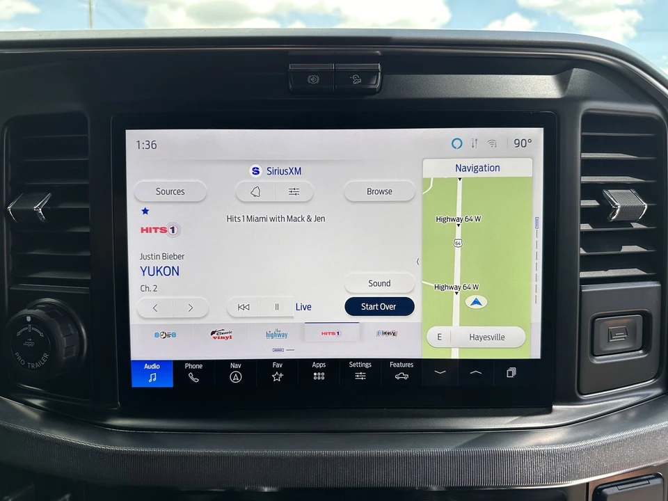 2025 Ford Super Duty 5th Gen - Image 26 of 31