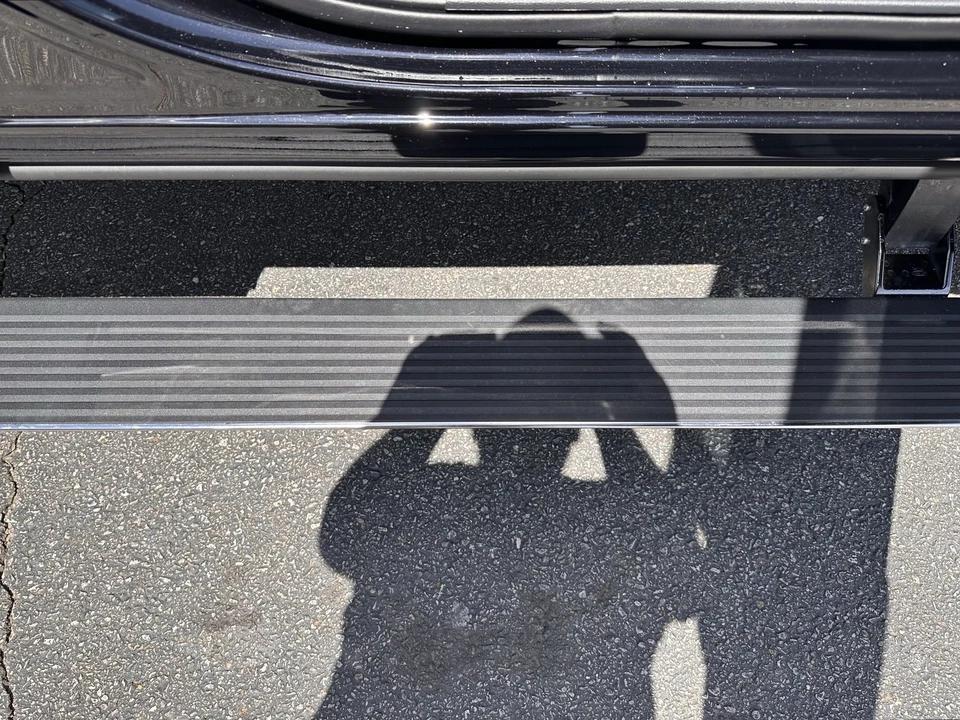 2025 Ford Super Duty 5th Gen - Image 16 of 31