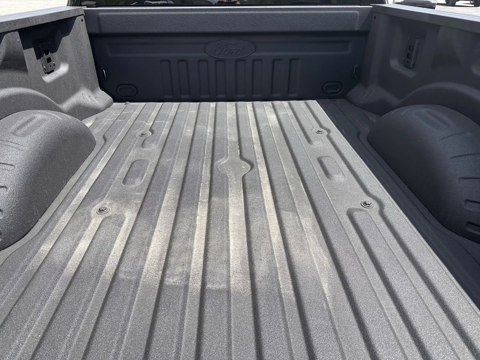 2025 Ford Super Duty 5th Gen - Image 8 of 31