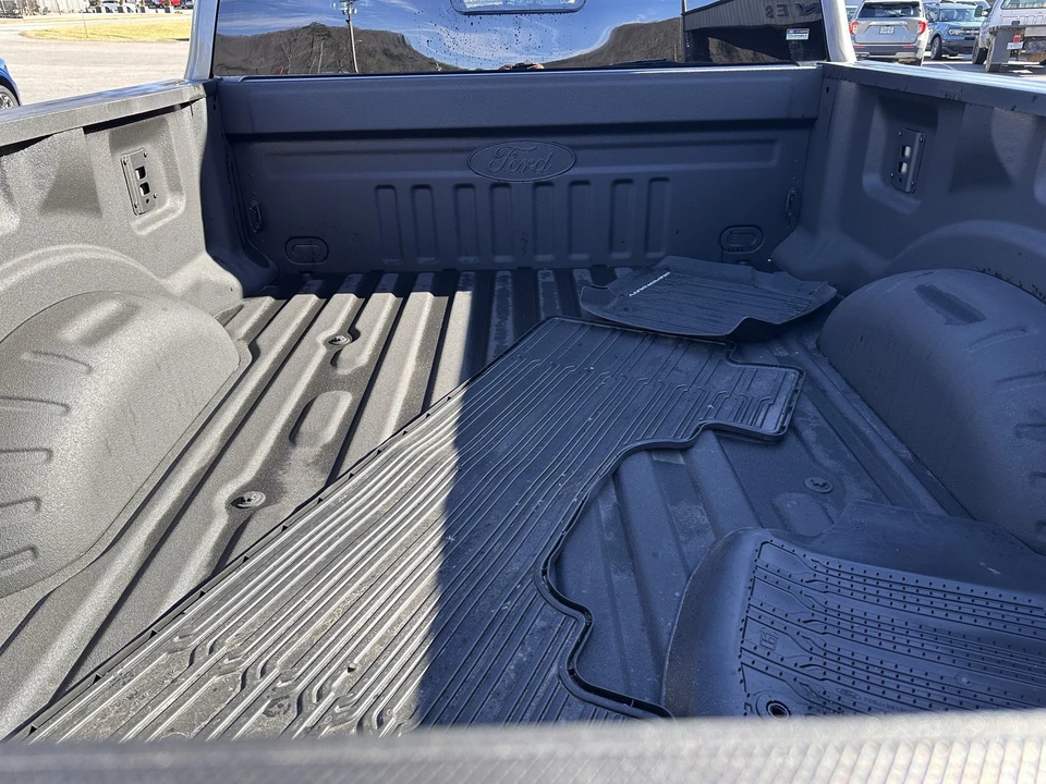 2025 Ford Super Duty 5th Gen - Image 9 of 12