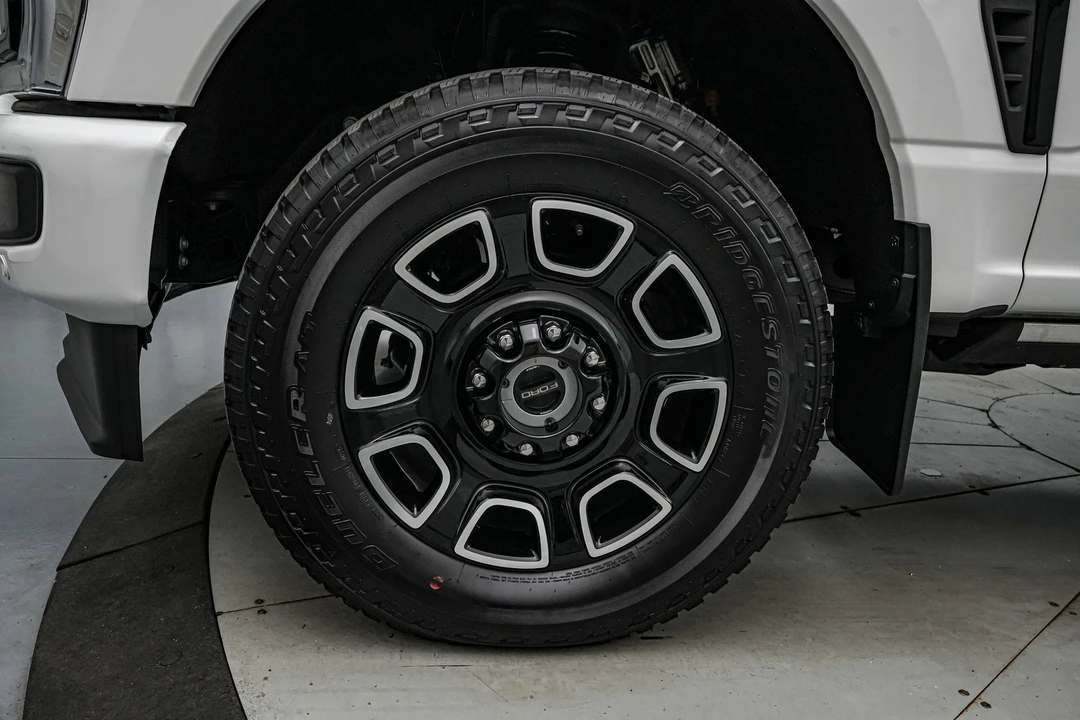 2025 Ford Super Duty 5th Gen - Image 12 of 21