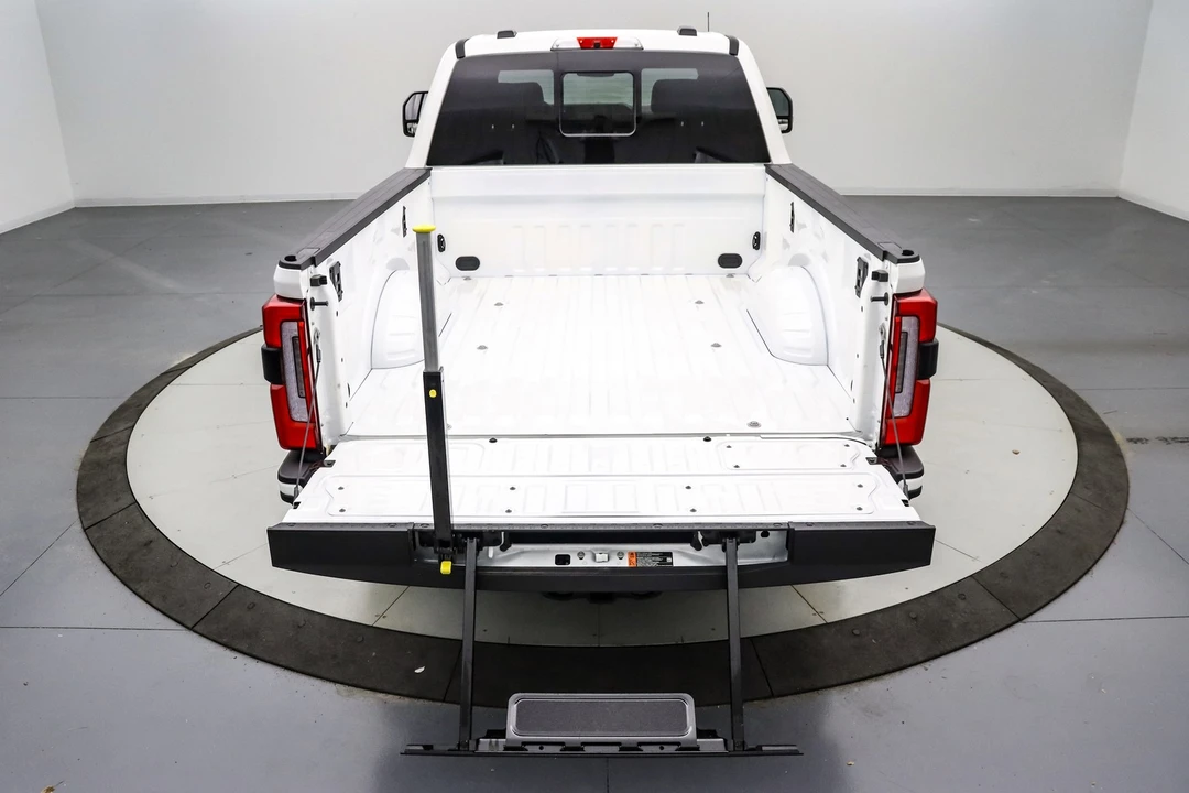 2025 Ford Super Duty 5th Gen - Image 7 of 21