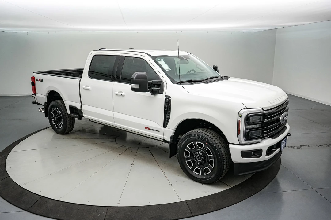 2025 Ford Super Duty 5th Gen - Image 2 of 21