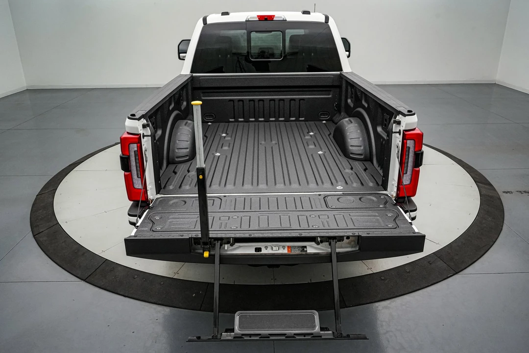2025 Ford Super Duty 5th Gen - Image 7 of 21