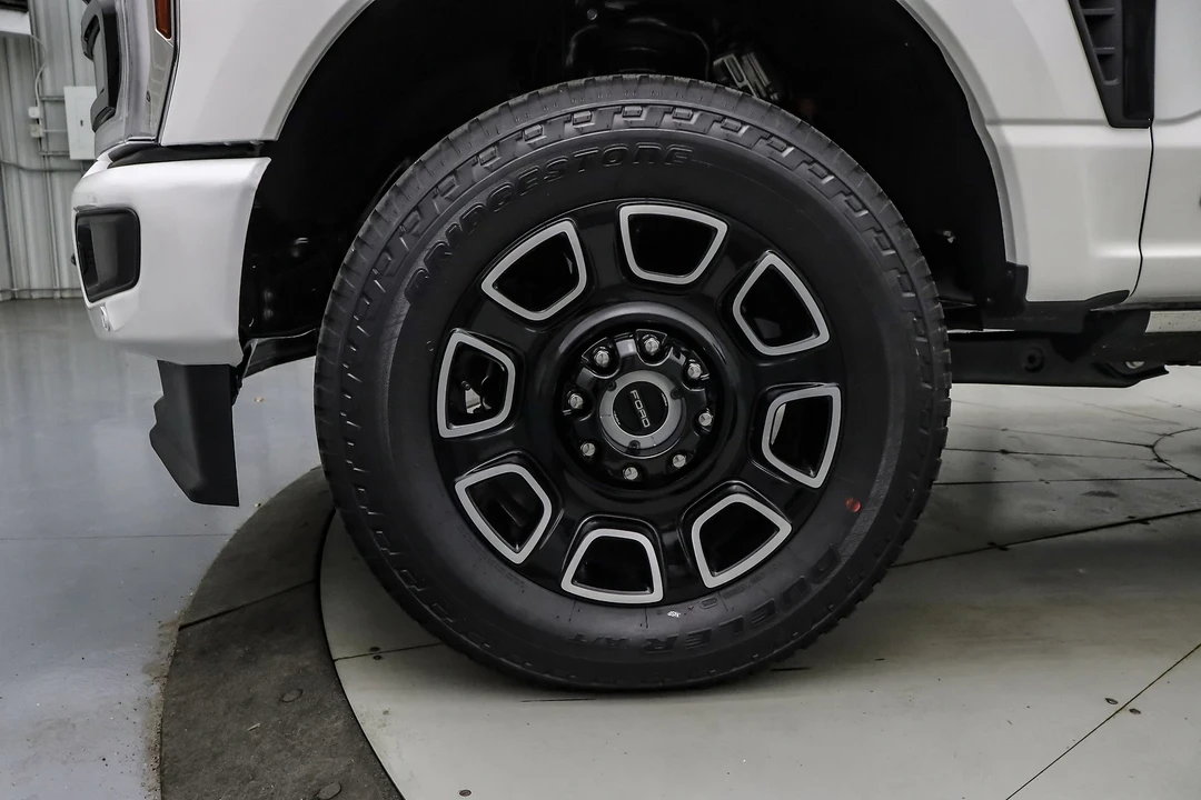 2025 Ford Super Duty 5th Gen - Image 12 of 21