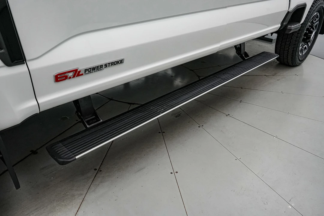 2025 Ford Super Duty 5th Gen - Image 14 of 21