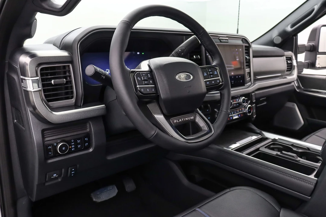 2025 Ford Super Duty 5th Gen - Image 16 of 21