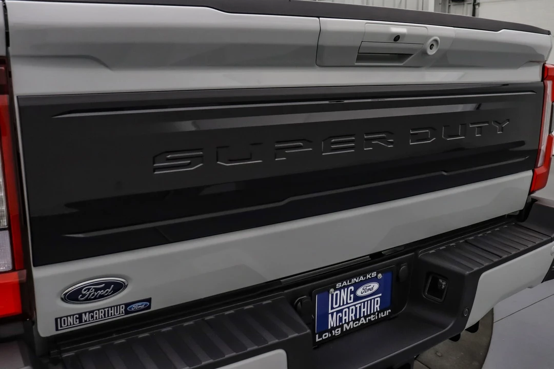 2025 Ford Super Duty 5th Gen - Image 14 of 21