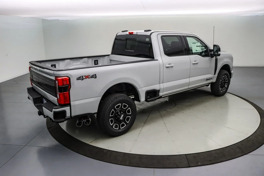 2025 Ford Super Duty 5th Gen - Image 5 of 21