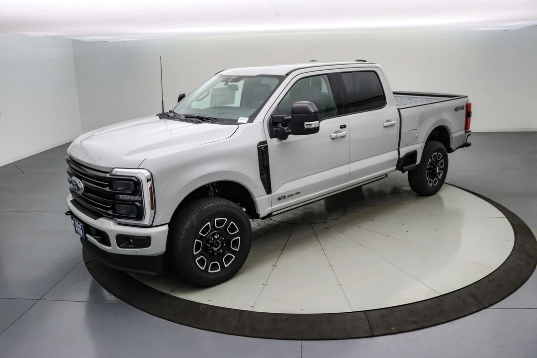 2025 Ford Super Duty 5th Gen - Image 10 of 21
