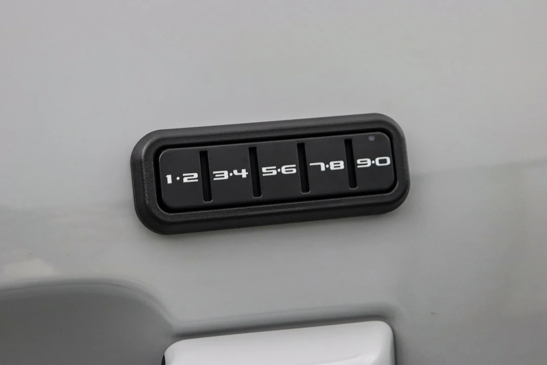 2025 Ford Super Duty 5th Gen - Image 13 of 21