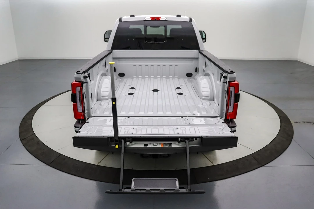 2025 Ford Super Duty 5th Gen - Image 7 of 21