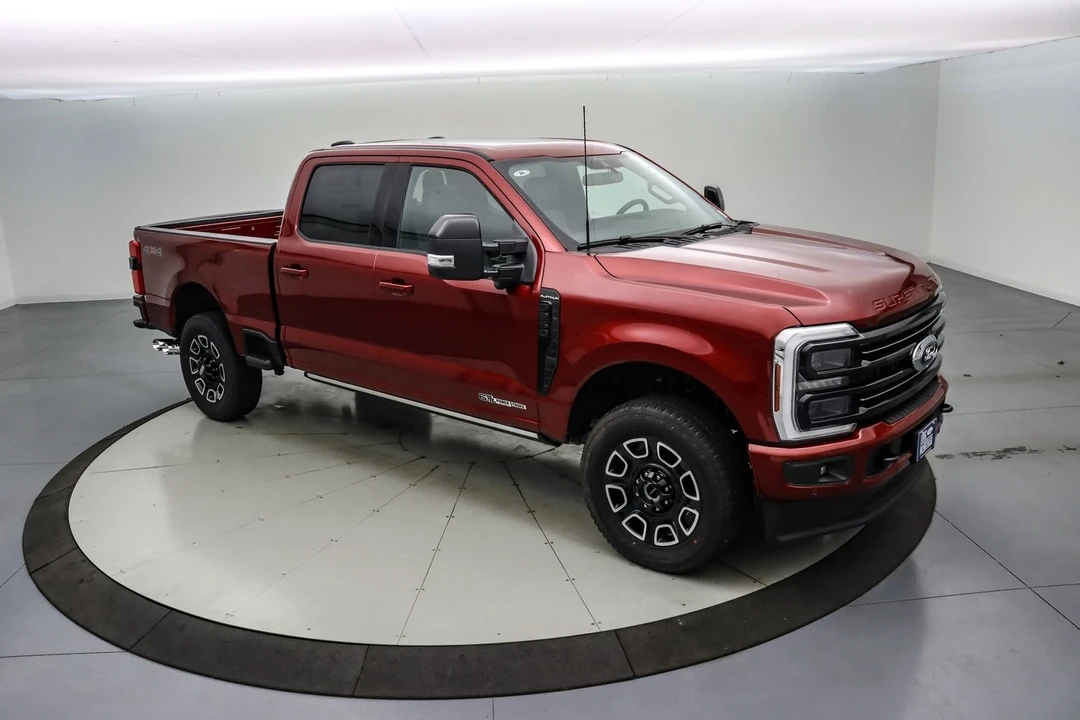 2025 Ford Super Duty 5th Gen - Image 2 of 21