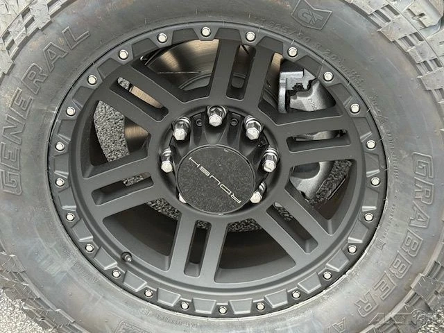 2025 Ford Super Duty 5th Gen - Image 11 of 12