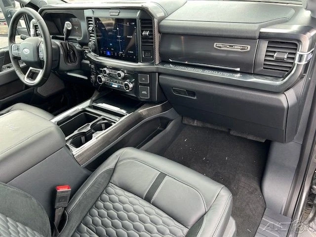 2025 Ford Super Duty 5th Gen - Image 19 of 21