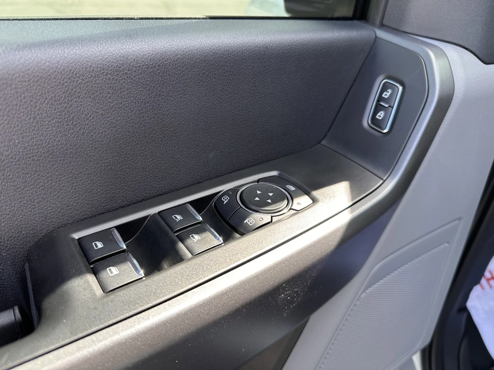 2025 Ford Super Duty 5th Gen - Image 19 of 21