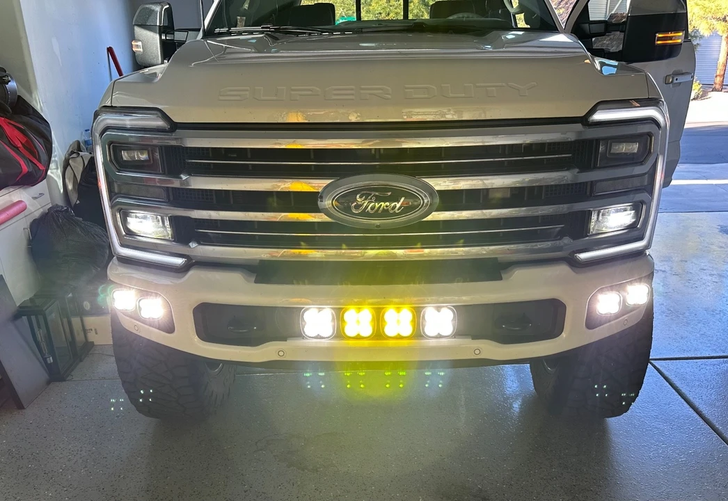 2025 Ford Super Duty 5th Gen - Image 4 of 21