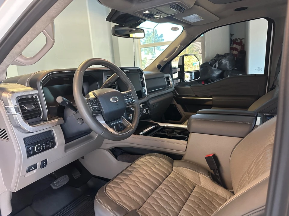 2025 Ford Super Duty 5th Gen - Image 17 of 21
