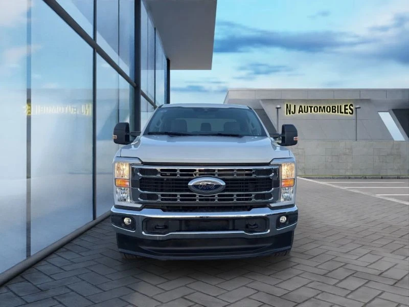 2025 Ford Super Duty 5th Gen - Image 2 of 12