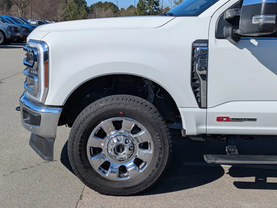 2025 Ford Super Duty 5th Gen - Image 11 of 12