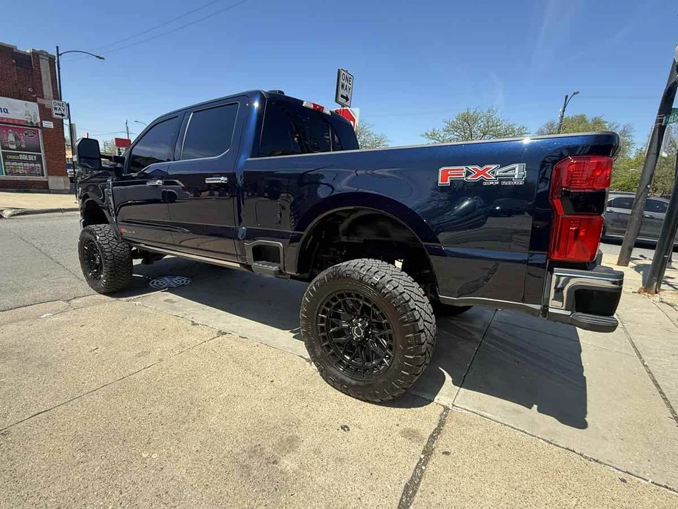 2025 Ford Super Duty 5th Gen - Image 13 of 31
