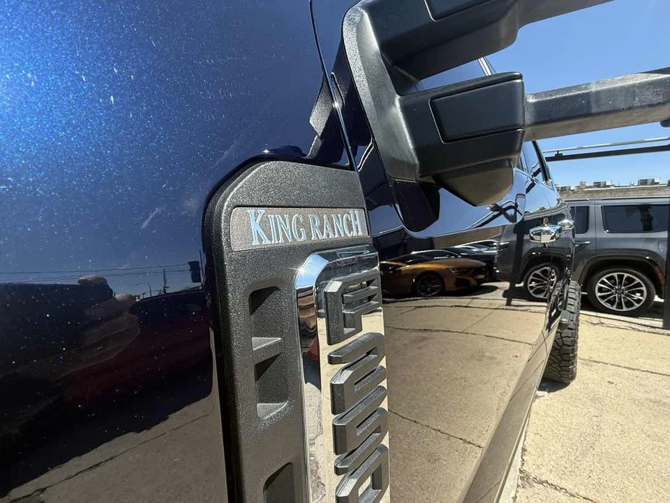 2025 Ford Super Duty 5th Gen - Image 10 of 31