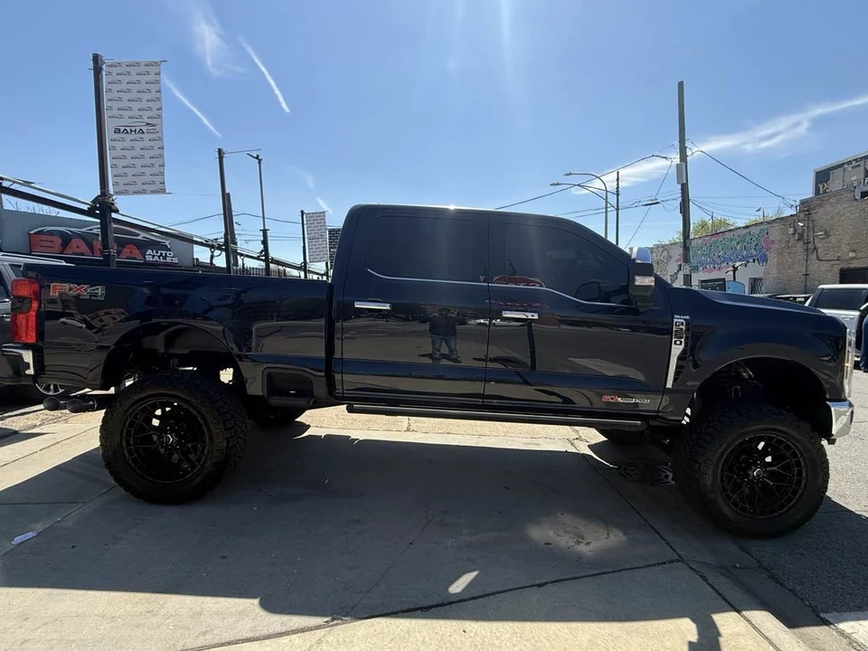 2025 Ford Super Duty 5th Gen - Image 20 of 31