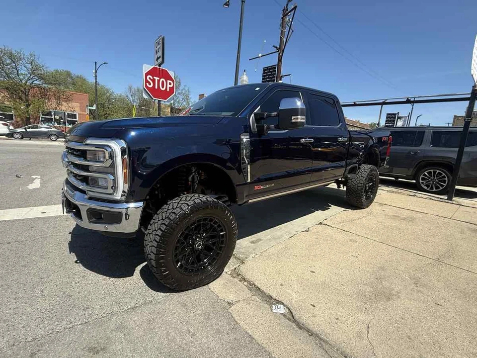 2025 Ford Super Duty 5th Gen - Image 4 of 31