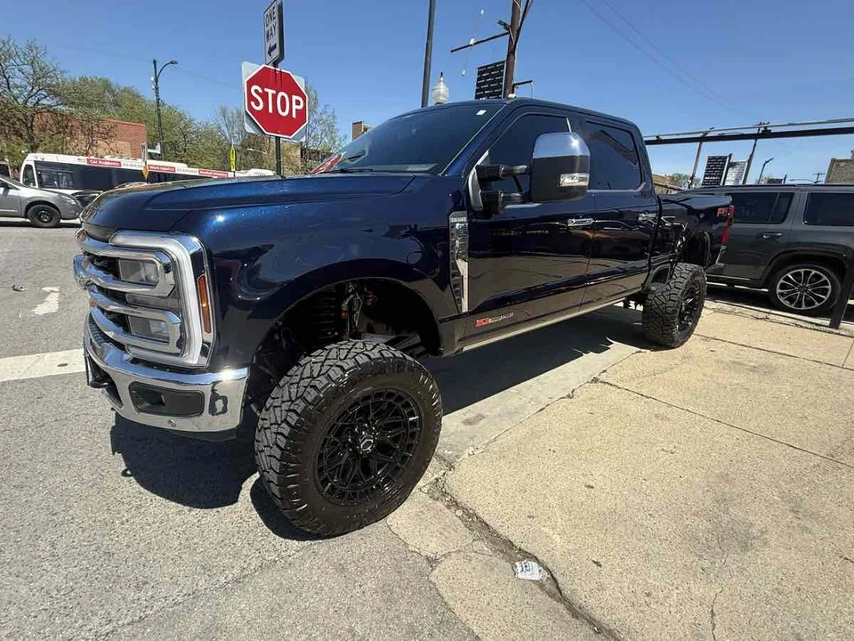 2025 Ford Super Duty 5th Gen - Image 11 of 31