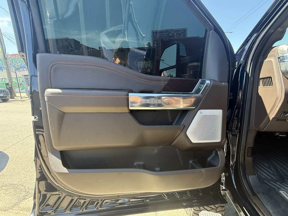 2025 Ford Super Duty 5th Gen - Image 26 of 31