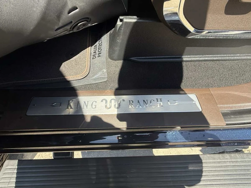 2025 Ford Super Duty 5th Gen - Image 29 of 31