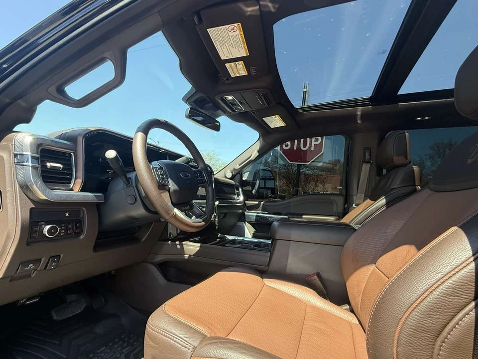 2025 Ford Super Duty 5th Gen - Image 27 of 31