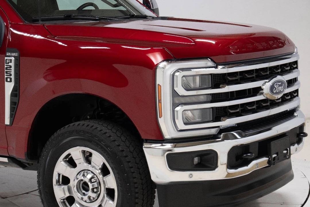 2025 Ford Super Duty 5th Gen - Image 10 of 12