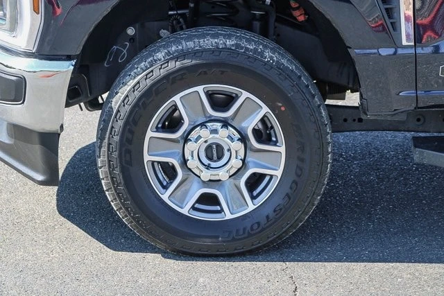 2025 Ford Super Duty 5th Gen - Image 9 of 31