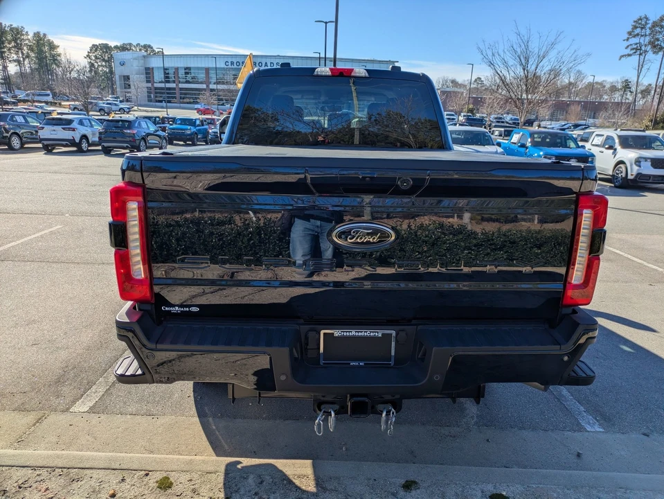 2025 Ford Super Duty 5th Gen - Image 5 of 12
