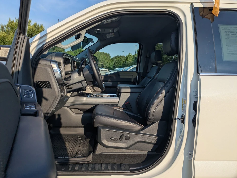 2025 Ford Super Duty 5th Gen - Image 13 of 31