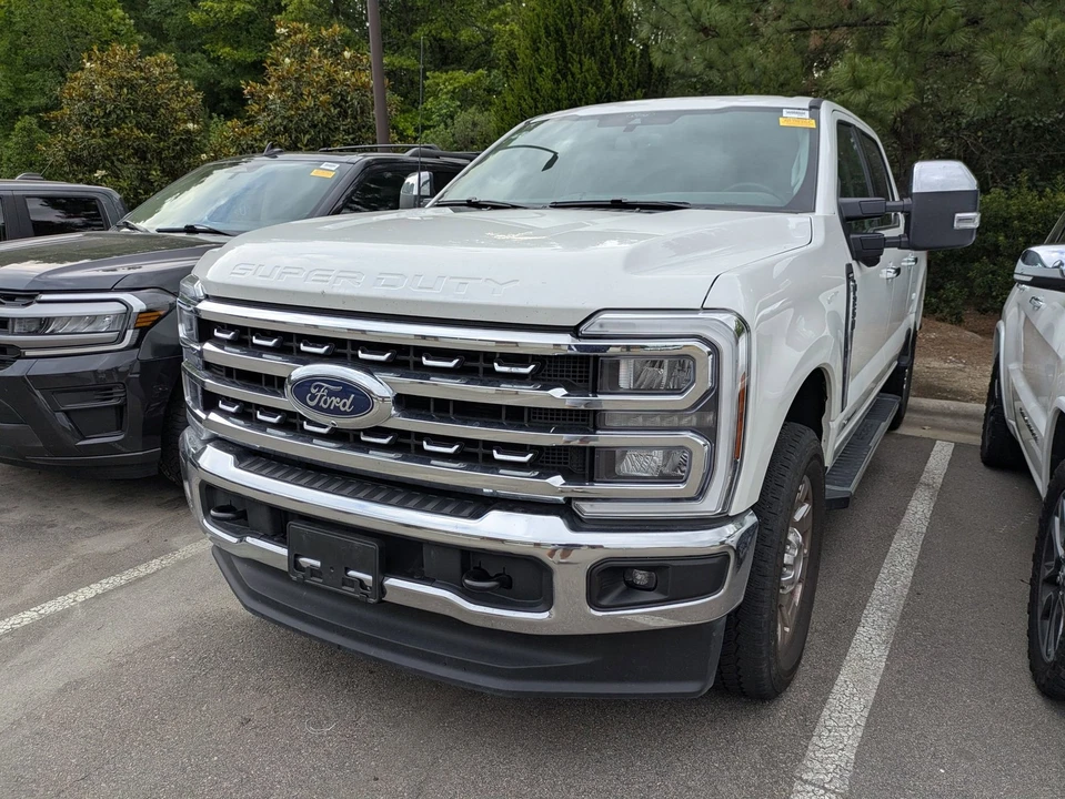 2025 Ford Super Duty 5th Gen - Image 6 of 8