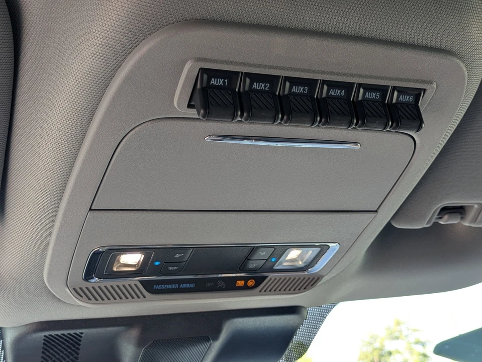 2025 Ford Super Duty 5th Gen - Image 28 of 31