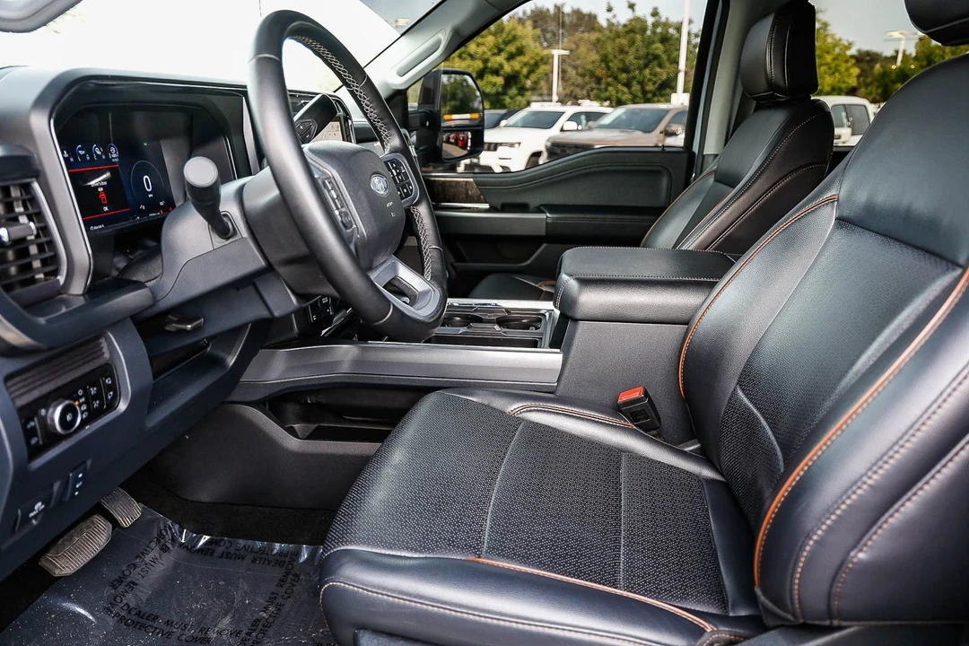 2025 Ford Super Duty 5th Gen - Image 19 of 31