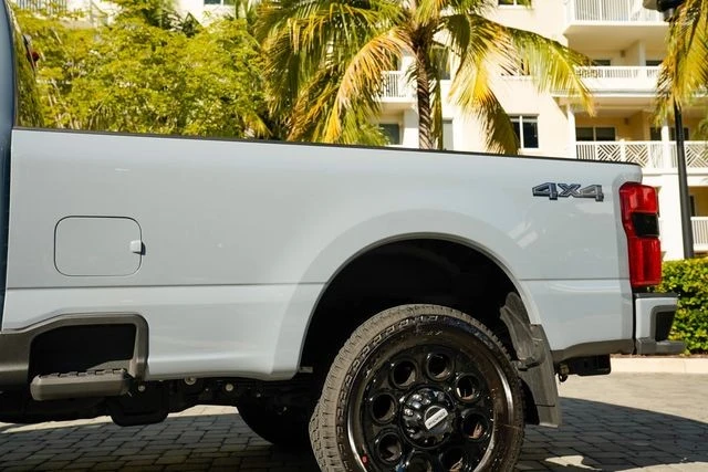 2025 Ford Super Duty 5th Gen - Image 19 of 21