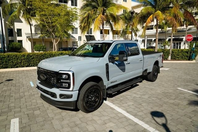 2025 Ford Super Duty 5th Gen - Image 2 of 21