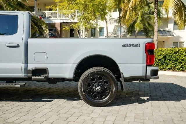 2025 Ford Super Duty 5th Gen - Image 16 of 21