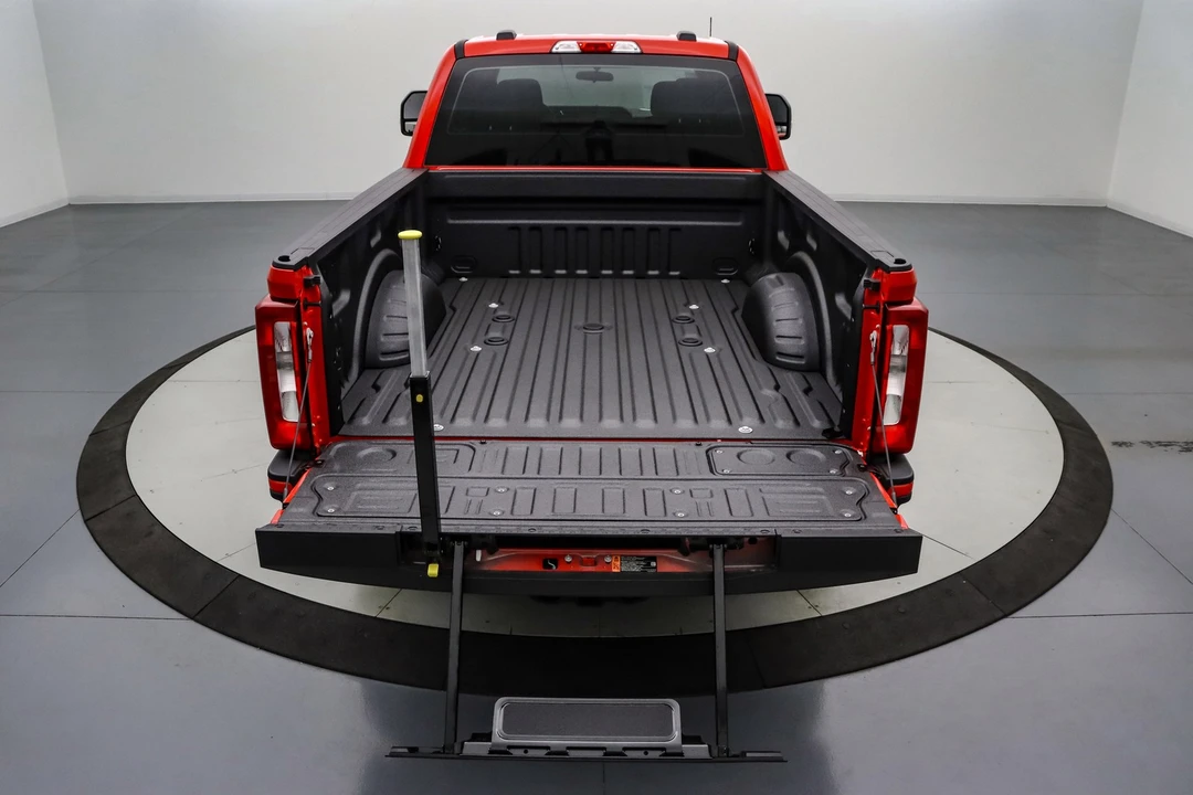 2025 Ford Super Duty 5th Gen - Image 8 of 21