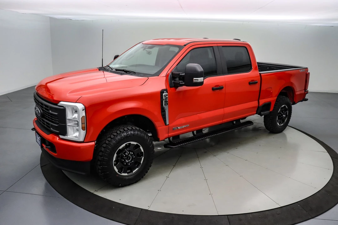 2025 Ford Super Duty 5th Gen - Image 11 of 21