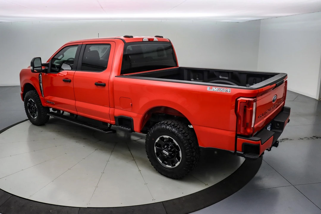 2025 Ford Super Duty 5th Gen - Image 9 of 21