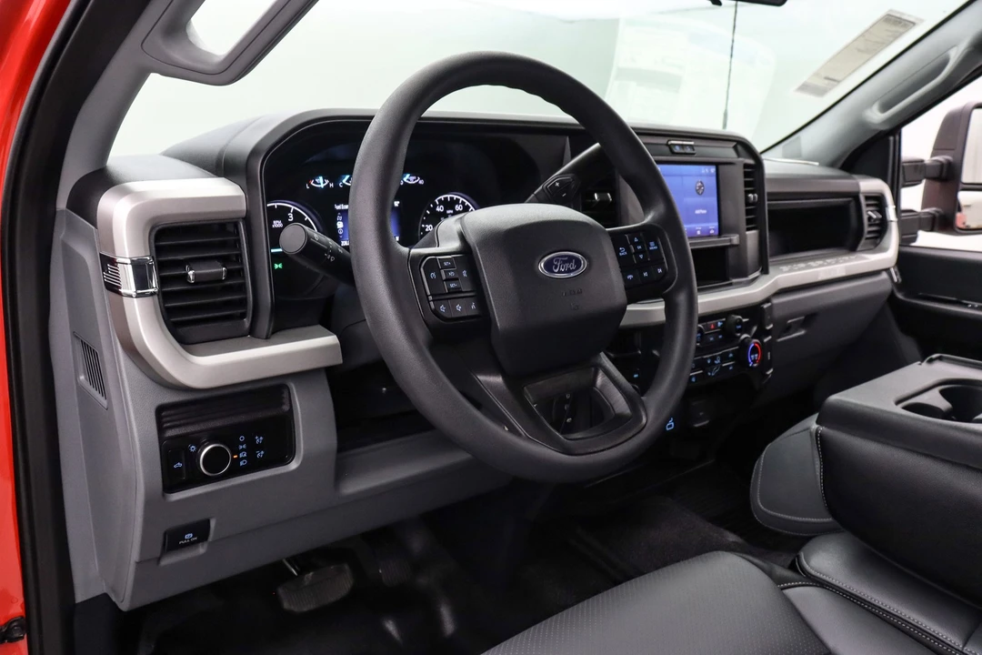 2025 Ford Super Duty 5th Gen - Image 16 of 21